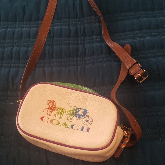COACH WAIST BAG - Picture 2 of 3